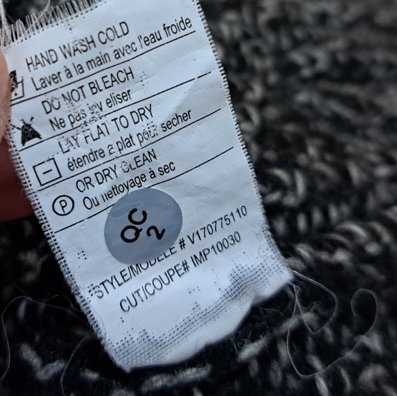 VINCE Turtleneck Wool/ Yak Sweater - Picture 7 of 7